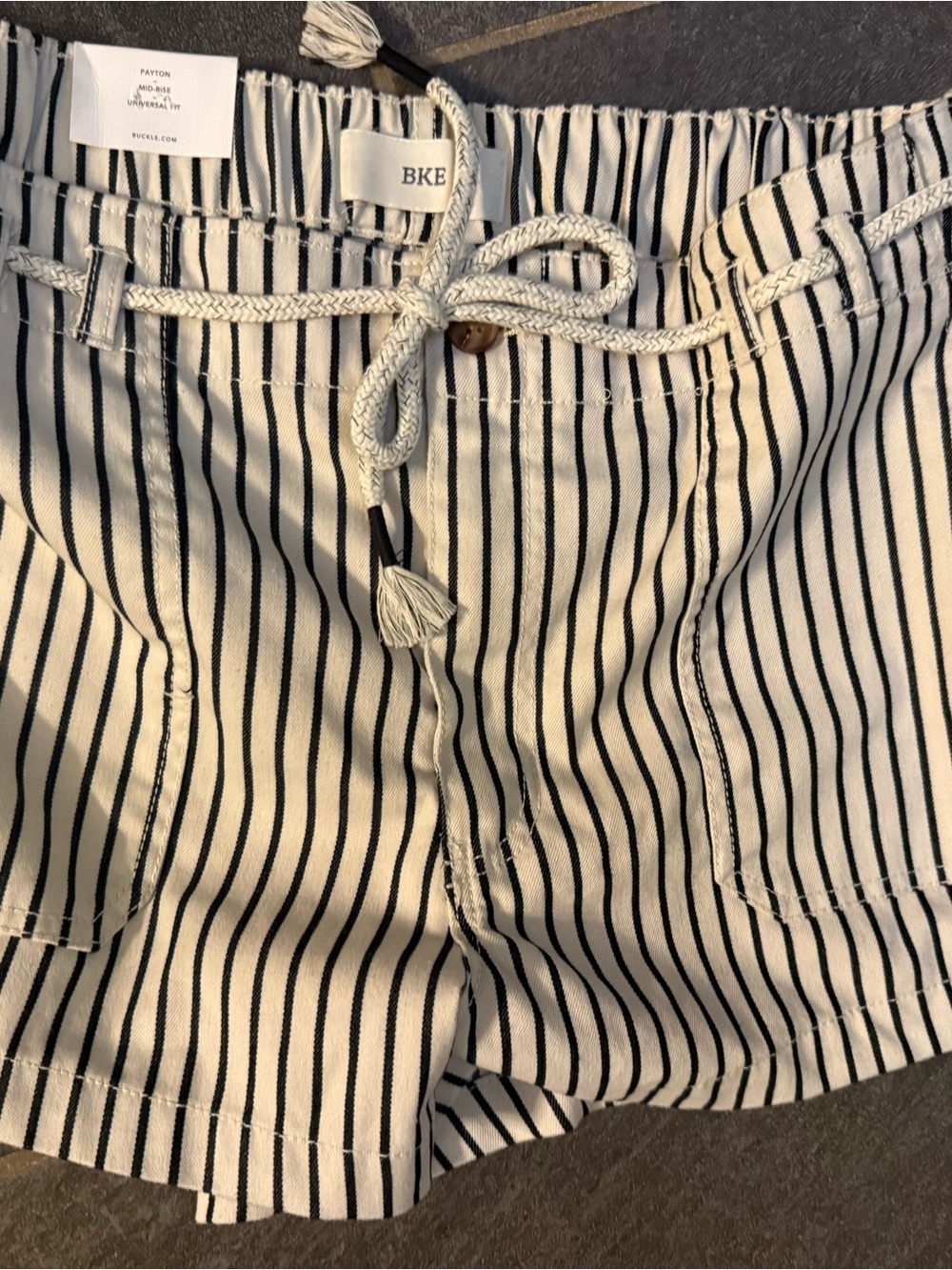 Buckle (BKE) Cream Shorts with Black Pinstripes and Braided Drawstring